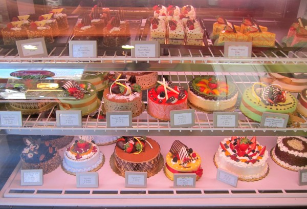 ucafe-cakes