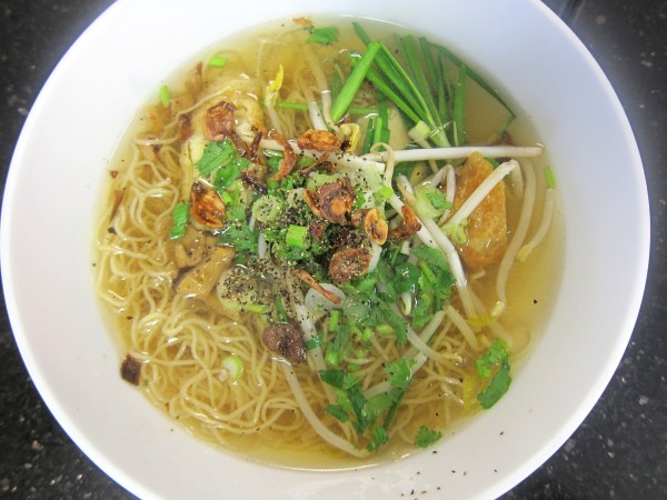 Mi giac ngo ("enlightening noodle soup")